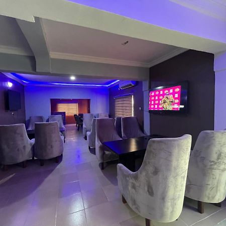 Alluring View Hotel - Allen Avenue ラゴス エクステリア 写真